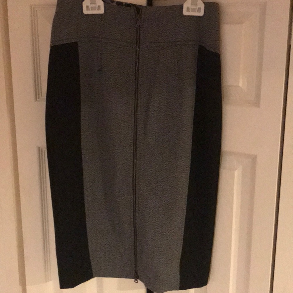 Under Shell and pencil skirt Never worn - Picture 3 of 3